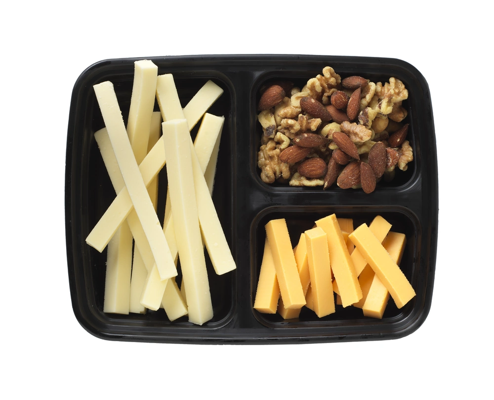 SnackTray_DairyfoodUSA Cheese Sticks